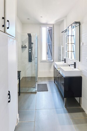 Bathroom - Quality Room (Narbonne)