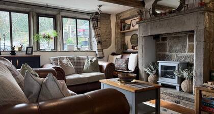 Charming 17th Century 3 Bed Cottage in The Heart of the Pennines /Dog Friendly