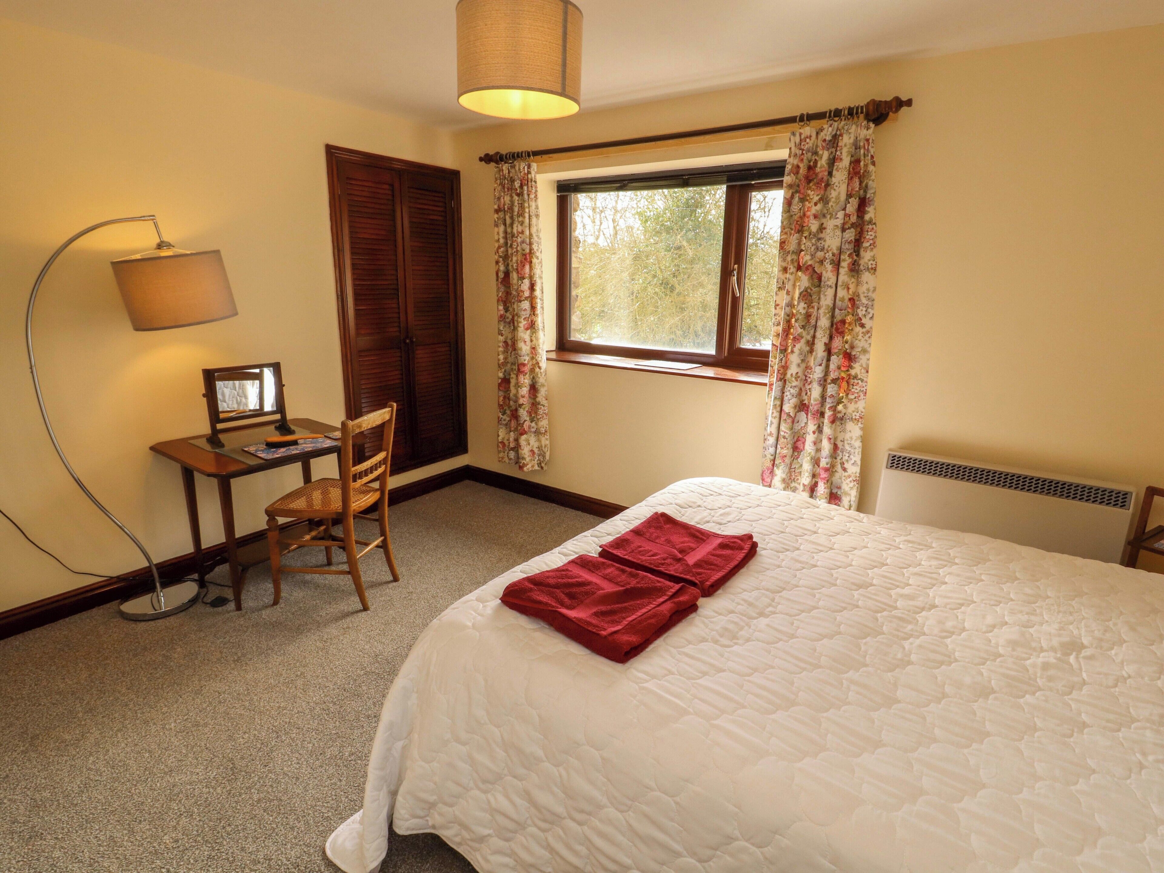 2 bedrooms, WiFi (free), individually decorated, individually furnished