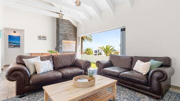 Nhà (3 Bedrooms) | Nội thất
