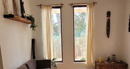 Casa Tierra Mestiza: disconnection and silence in Black Island