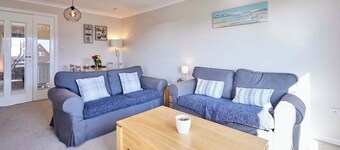 Host & Stay | Baywatch