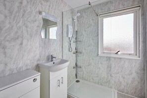 Shower, towels