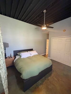 Room - Executive Home Office Suite, Fully Furnished, Ybor Heights, Tampa (Tampa)