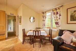Dining - Host & Stay | The Lodge, High House (Westerdale)
