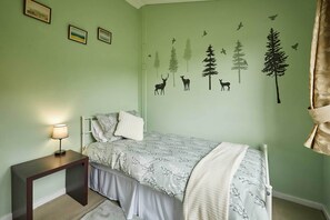 WiFi, bed sheets - Host & Stay | The Lodge, High House (Westerdale)