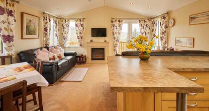 Host & Stay | The Lodge, High House