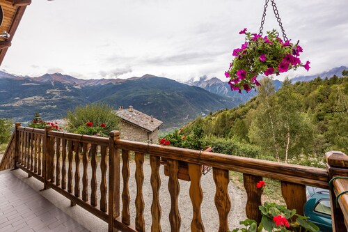 Guest Room in the Alps, Room Within an Occupied Home