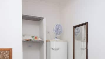 Habitación doble, Se admiten mascotas | Espacio para trabajar con un portátil