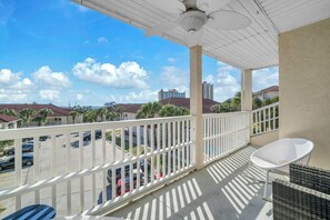 Terrace/patio - ☀️Walk to Beach | Awesome Amenities and Location | Horizon South 56-304☀️ (Panama City Beach)