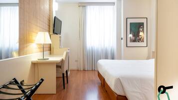 Chambre Standard Double ou avec lits jumeaux