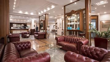 Área de estar no saguão