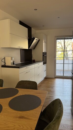 Private kitchen - Vrbo Property (Stein)