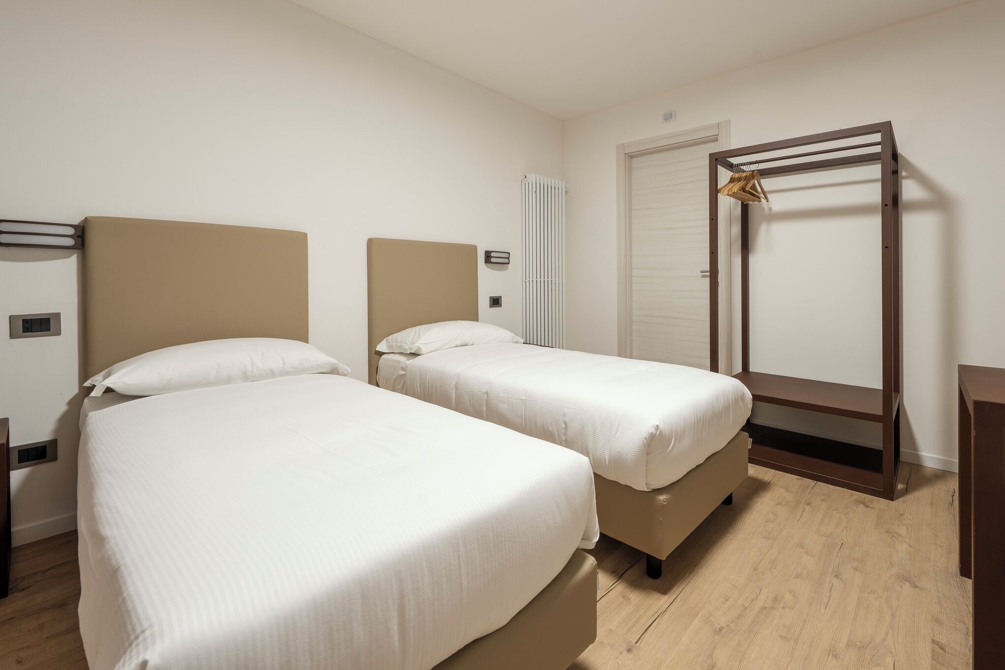 Double or Twin Room | Desk, free WiFi, bed sheets