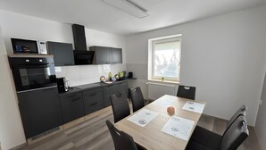 Uklassifisert bilde, 4 av 13, knapp