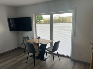Dining - Holiday Apartments zur Elsa (Waldeck)