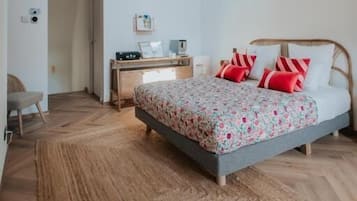 Deluxe Double Room, Vineyard View