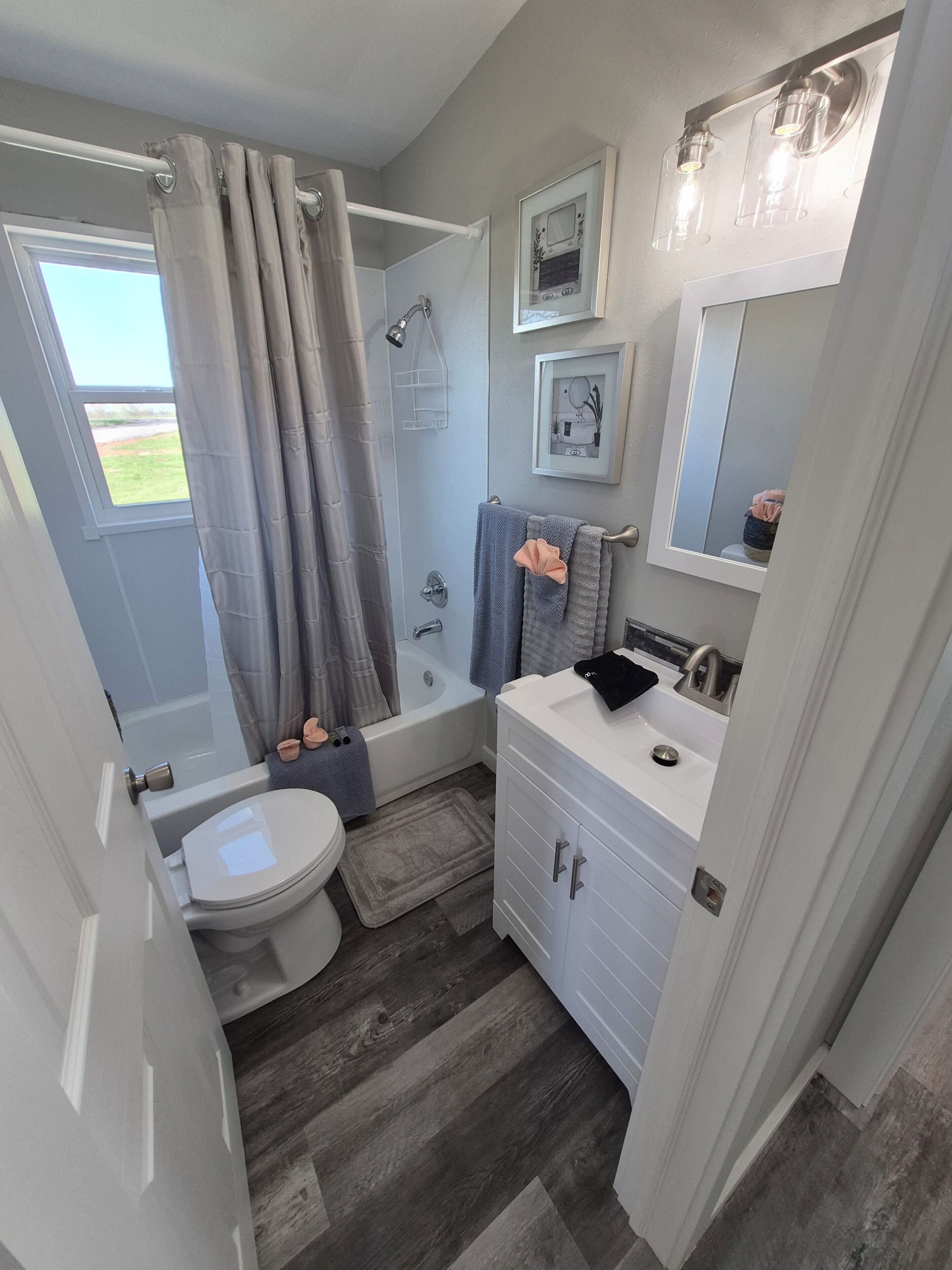 Comfort Cabin | Bathroom