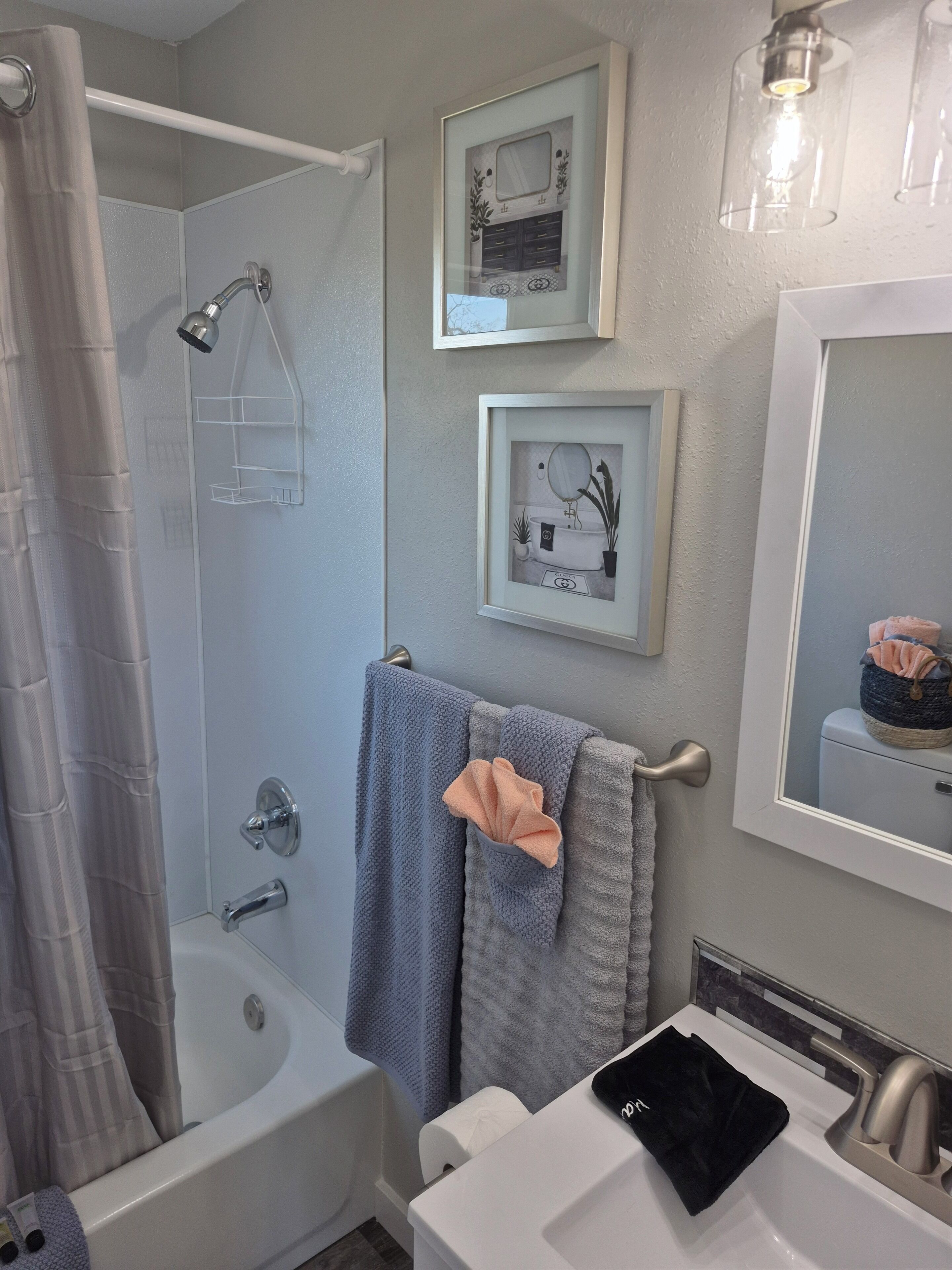 Comfort Cabin | Bathroom