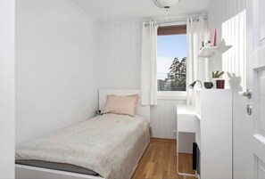 Shared Dormitory, 2 Bedrooms, Fireplace