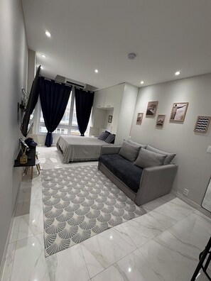 1 habitación, tabla de planchar con plancha, wifi gratis y ropa de cama 