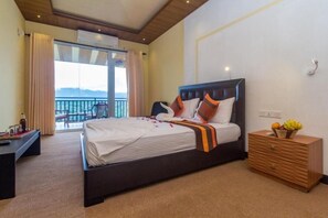 Deluxe Double Room, Balcony, Mountain View | Desk, laptop workspace, free WiFi