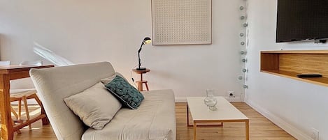 TV