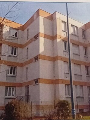 Exterior - Lovely, well-appointed F2 (Cusset)