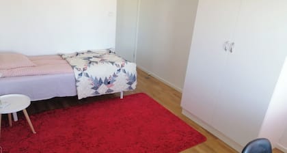 Room-cozy Guest Room in Green Uppsala -
