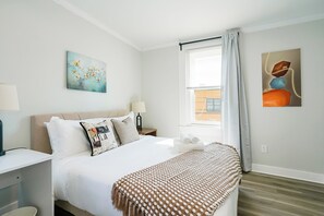 Internet, bed sheets