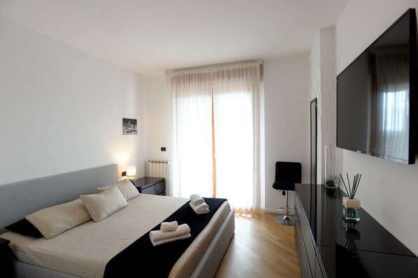 1 bedroom, iron/ironing board, free WiFi, bed sheets - 4BNB - Flaminia Prestigious Flat - swimming pool (Rome)