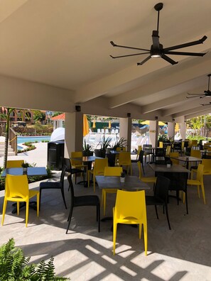 Kamar, 3 kamar tidur, akses difabel, balkon | Tempat makan