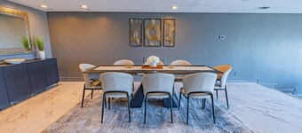 Luxury Living | Skyline Views | Grandview Retreat