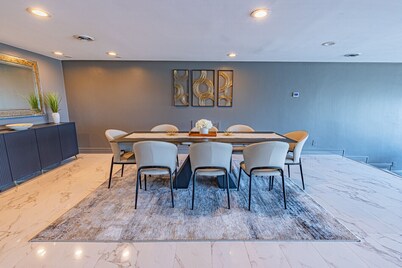 Luxury Living | Skyline Views | Grandview Retreat