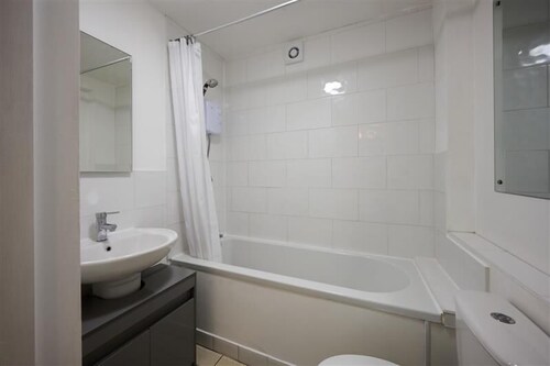 Host & Stay | Nile Street Retreat