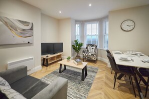 Offices - Host & Stay | Flat 1 @ Temperance House (Saltburn-By-The-Sea)