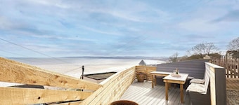 Host and Stay | Sea View