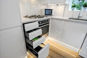 Private kitchen - Host & Stay | York Road Apartment (London)