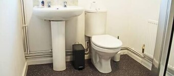 Host & Stay | Clacton Waves
