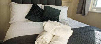 Host & Stay | Clacton Waves