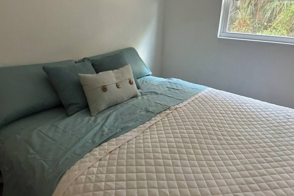 2 BR 2 BA Condo