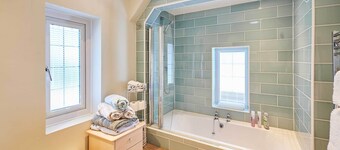 Host & Stay | Deepdale Apartment