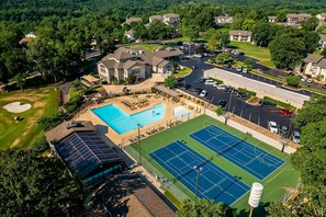 Exterior - Cozy 2BR - POND VIEWS - Pool & Golf Discount (Branson)