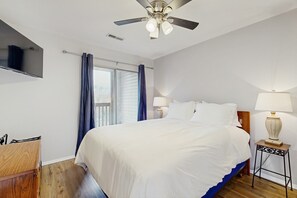 2 bedrooms, iron/ironing board, WiFi, bed sheets - Peaceful 2BR Condo - MOUNTAIN VIEWS - Pool Access (Branson)