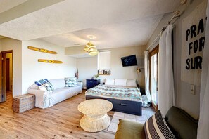 4 makuuhuonetta, silitysrauta/-lauta, Wi-Fi, vuodevaatteet