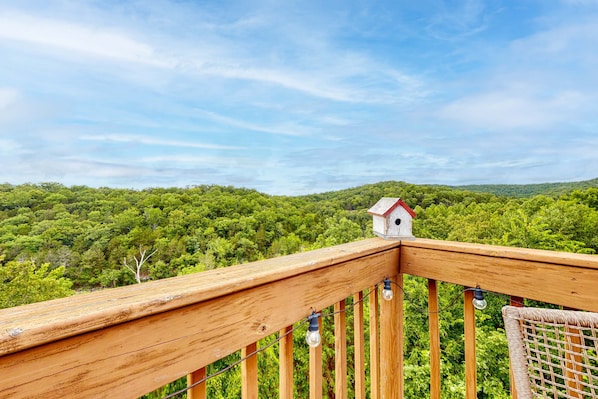 Property grounds - Peaceful 2BR Condo- MOUNTAIN VIEW- Pool (Branson)
