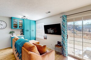 TV, video games, offices - Ground Floor 2BR # POND VIEW # Games # Branson (Branson)