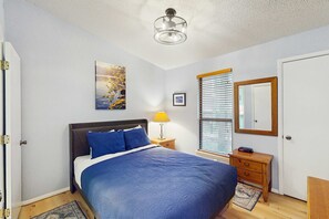 2 chambres, fer et planche à repasser, Wi-Fi, literie fournie