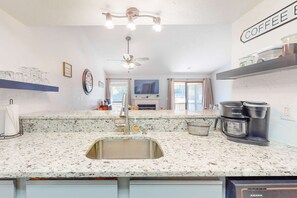 Fridge, microwave, oven, stovetop - GOLF VIEWS - 2BR Condo - Creek Views at Turnberry (Branson)