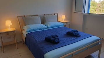 Villa Luxe, patio, vue piscine (Villa Ninfea - int. 4)